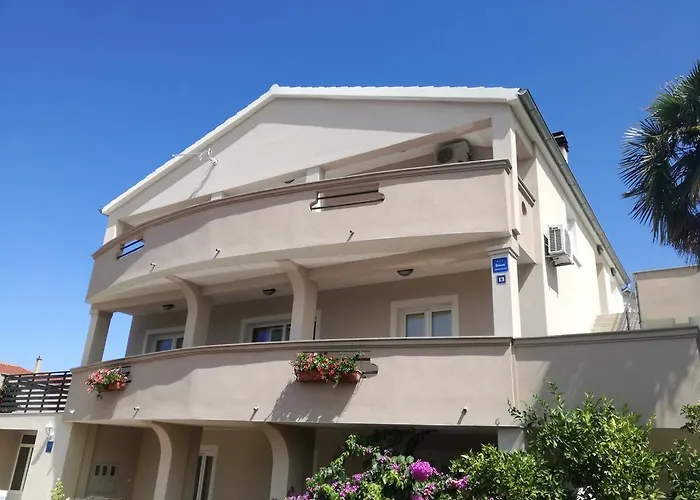 Juric Biograd Na Moru